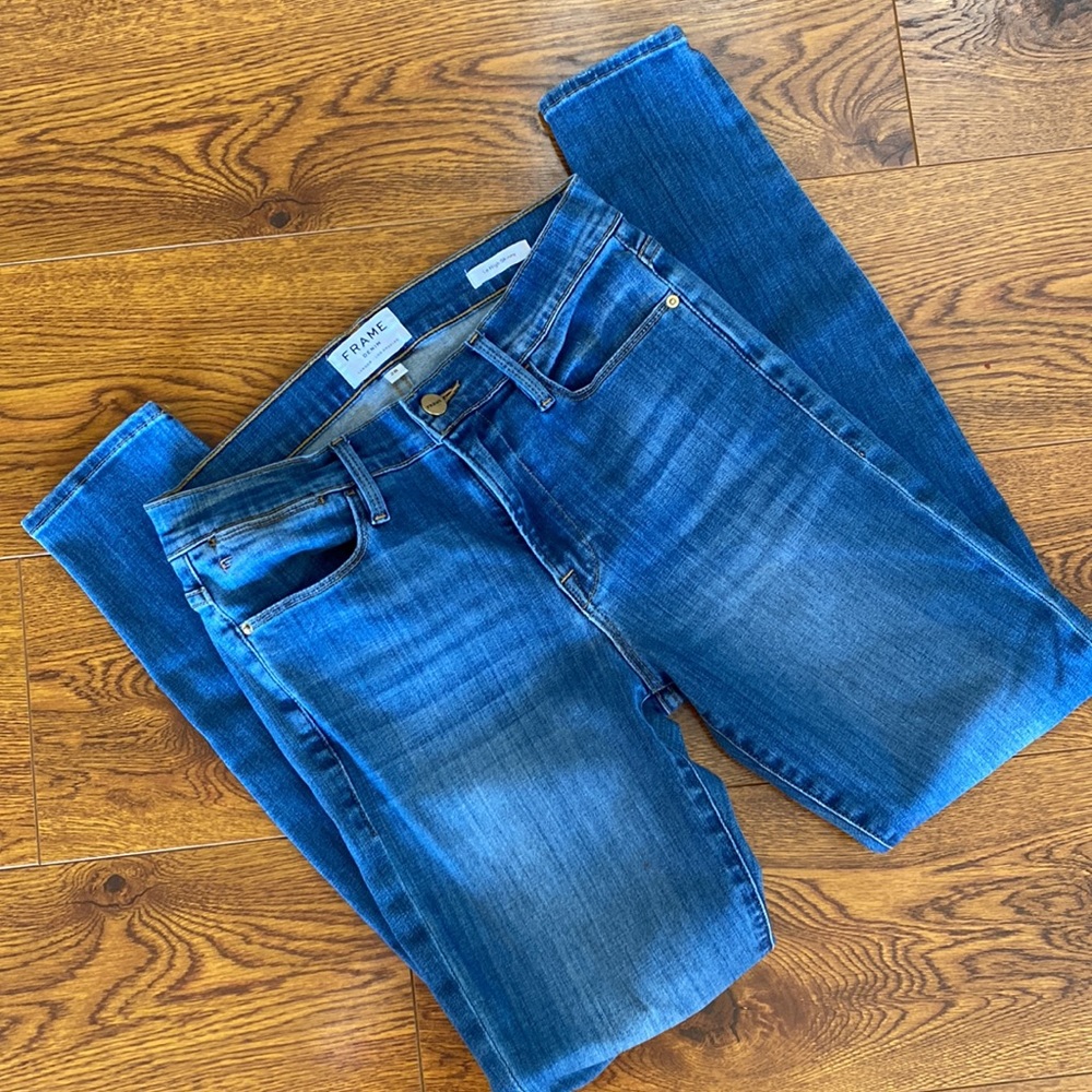 Frame Denim skinny Jean Size 28